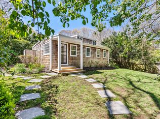 523 Old Stone Hwy, East Hampton, NY 11937