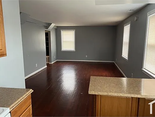 2046 Fort Davis St SE #201