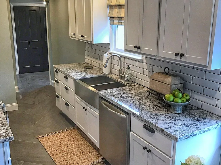 7330 La Vista Dr — Photo 5