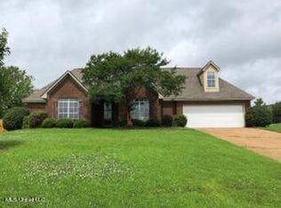 118 Parkfield Dr, Madison, MS 39110