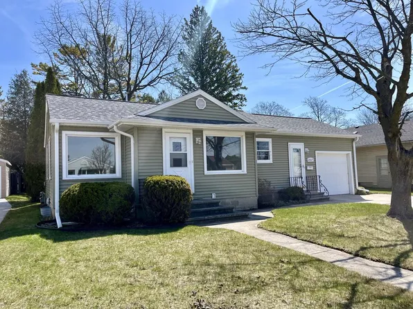 2607 Lincoln AVENUE, Two Rivers, WI 54241