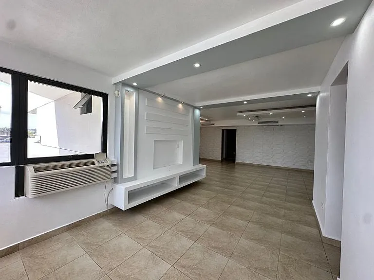 120 Ave Carlos Chardon, Quantum Metrocenter Apto 6 — Photo 6