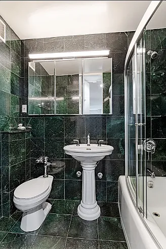 155 E 38th St #10D — Photo 13