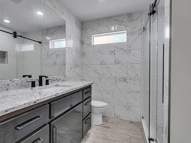 4835 County Road 380 — Photo 17