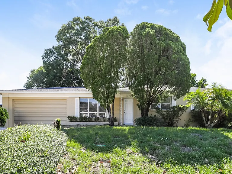 1212 Hunt Ave — Photo 1