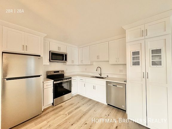 3rd image of 816 N Edinburgh Ave #7
