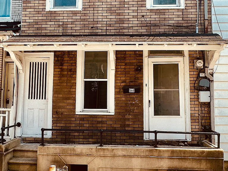 944 Oak St #1 — Photo 9