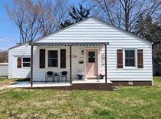 514 E Graham St, Dixon, IL 61021