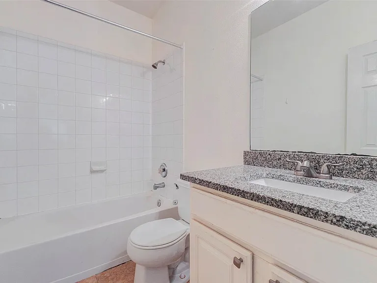 7434 Jacobs Well Dr — Photo 10