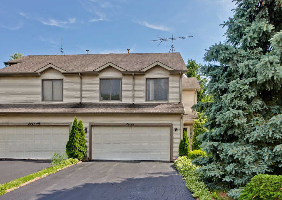 1st image of 2055 Hollywood Ct