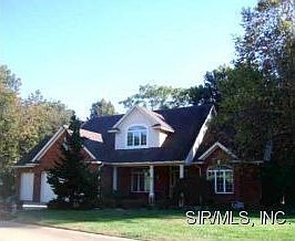 1st image of 11 Forest Hill Ln