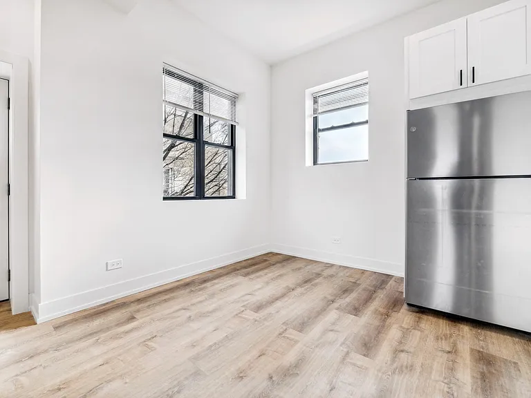 2219 N Hamilton Ave #305 — Photo 6