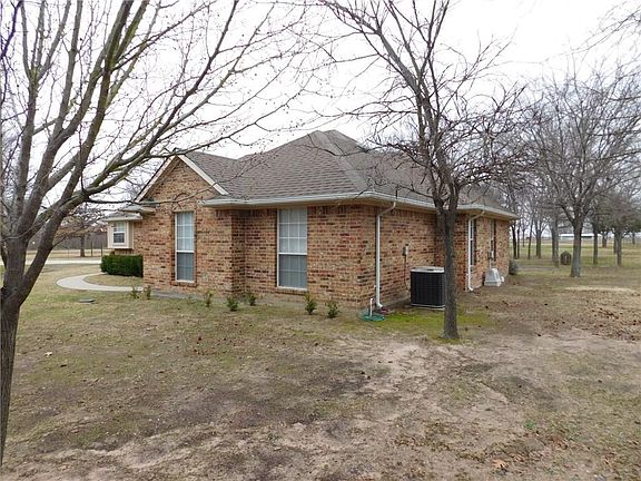 3rd image of 7265 Rose Hill Dr