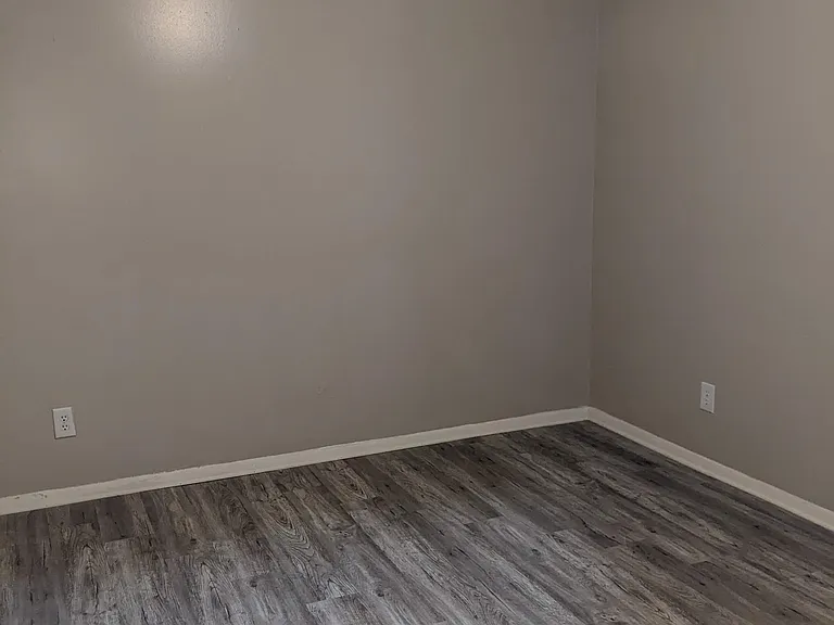 Redstone Garden Apartment — Photo 36