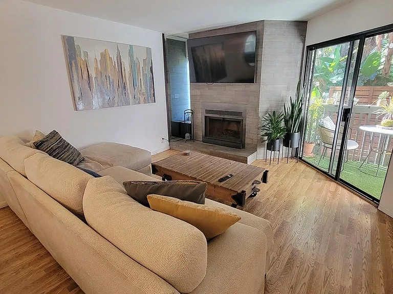 943 Torrance St #2 — Photo 2