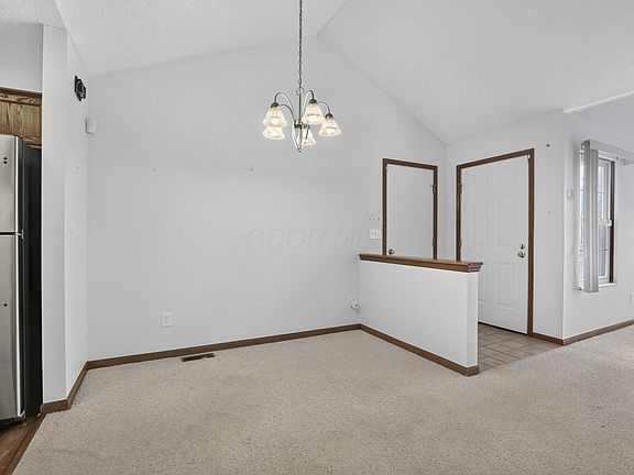 5th image of 521 Brickstone Dr