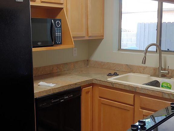 4th image of 2249 E Claire Dr