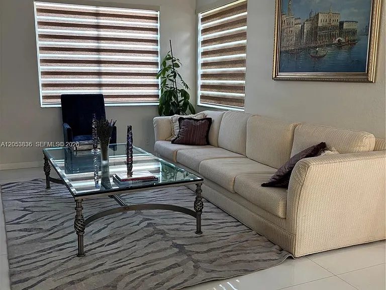 1362 Canary Island Dr — Photo 2