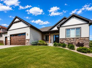 1936 Kerry Dr NE, Rochester, MN 55906