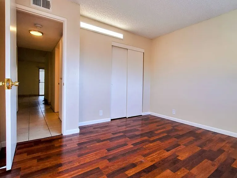 247 N Capitol Ave #243-7 — Photo 22