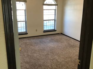 1201 Cavalier St, Moore, OK 73160