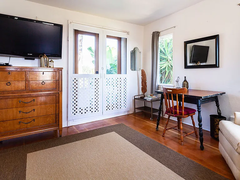 5296 Alta Vista St #B — Photo 22