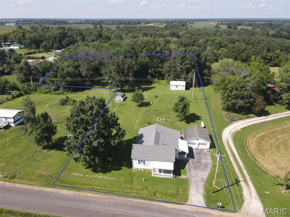 25438 Main St, Durham, MO 63438