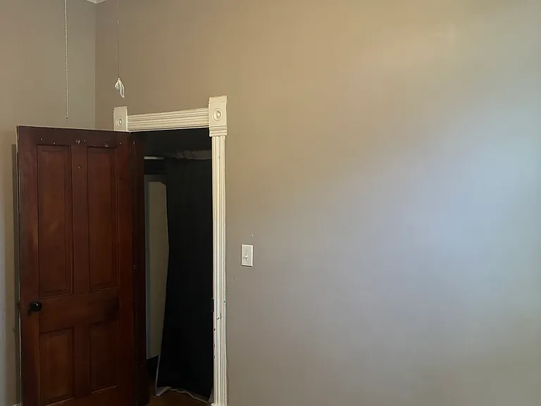 916 Armstrong Ave #1STFLRREAR — Photo 5