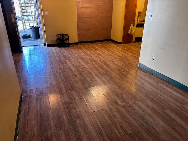 2nd image of 1108 Broadway Ave APT 2