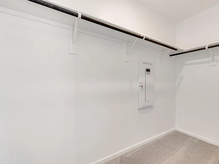 1271 Falcon Heights Dr — Photo 16