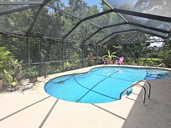 2nd image of 2453 N Westwood Dr