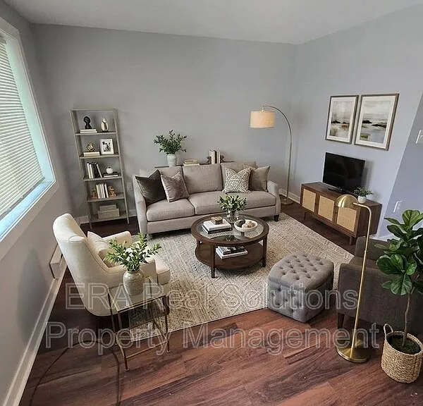 75 E Moler St #B — Photo 1