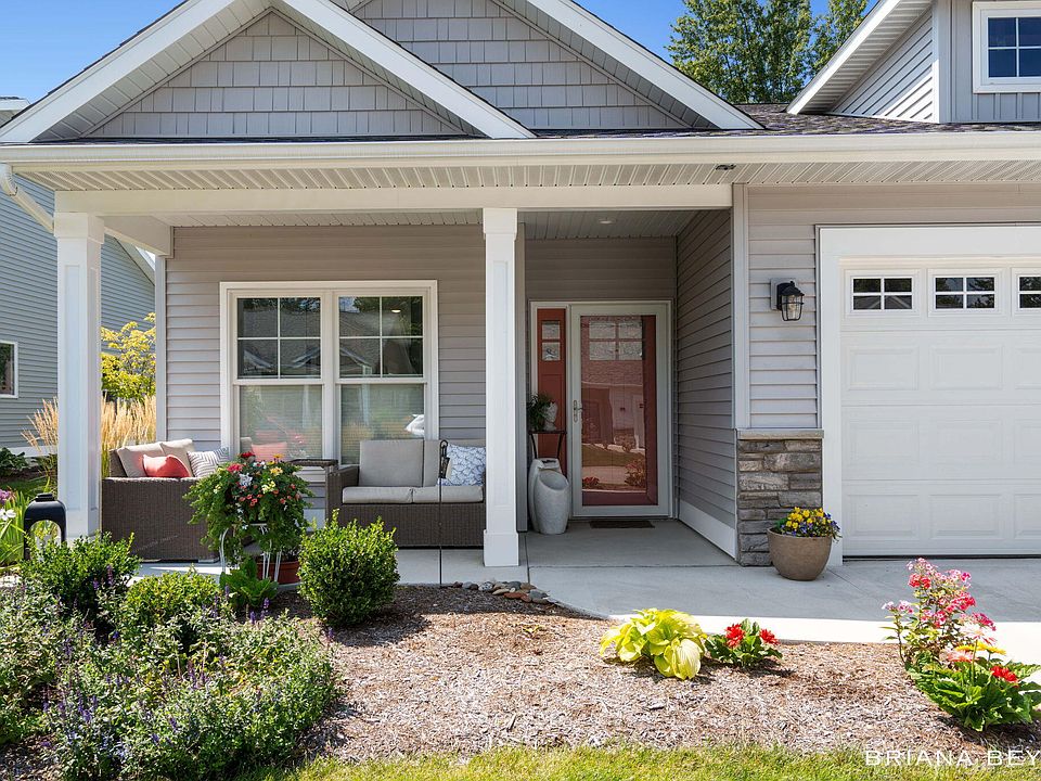 1st image of 1024 Maplewood Ct