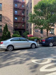 83-30 98 Street #4G, Queens, NY, 11421