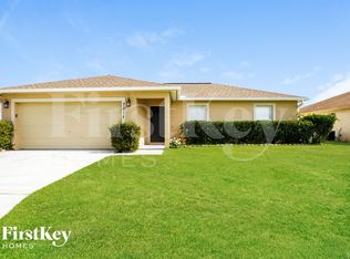 7211 Summit Pl, Winter Haven, FL 33884