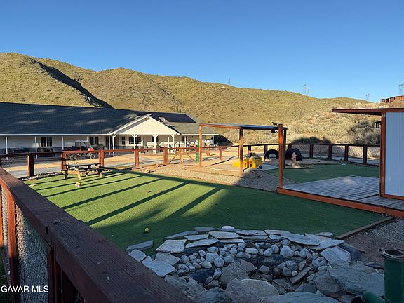 3rd image of 6221 Elizabeth Lake Rd