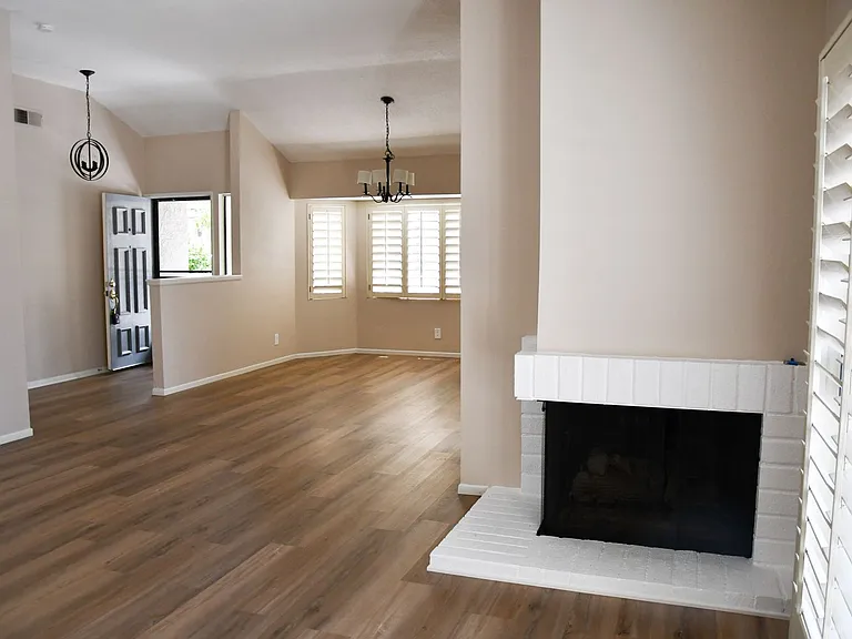 2337 Skyline Dr — Photo 17