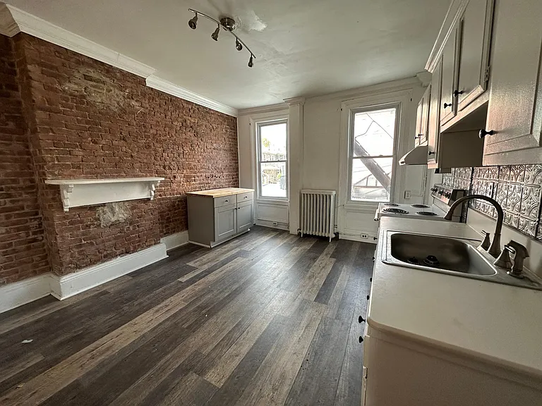 118A Main St #1 — Photo 16