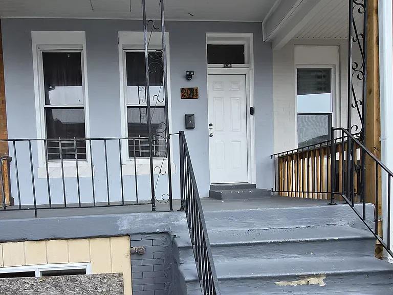 2011 Kennedy Ave — Photo 1