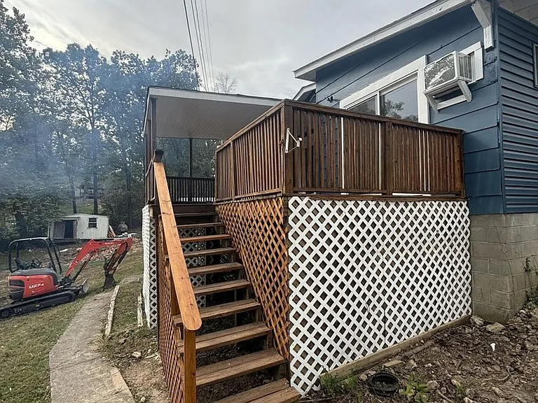 1527 Cranfield Rd — Photo 3