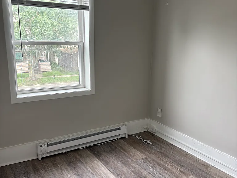 150 Front St SW — Photo 5