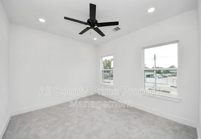 2708 Bostic St #A — Photo 15