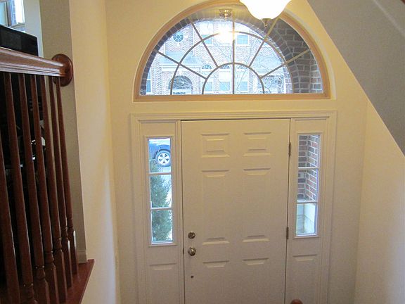 4th image of 27W731 N Meadowview Dr