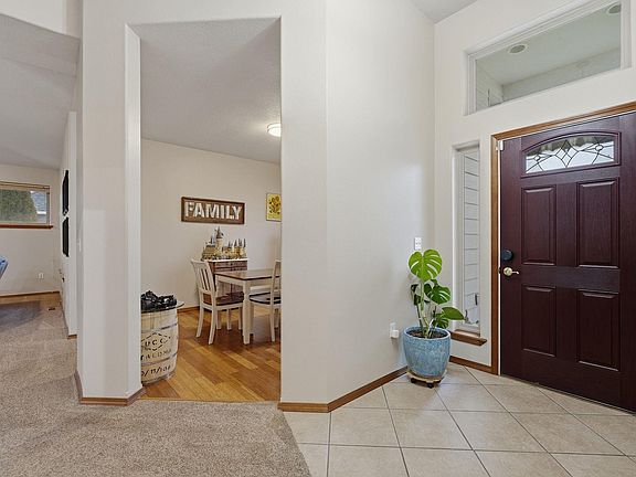 4th image of 639 Tanglewood Dr