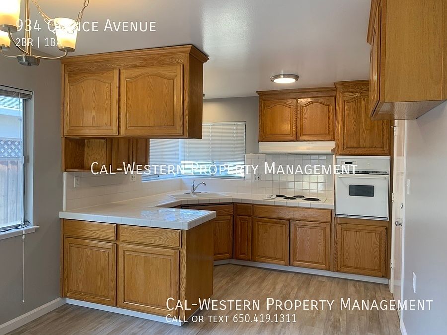 1st image of 934 Quince Ave