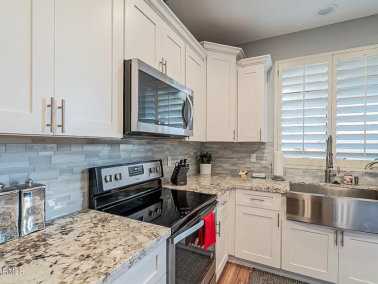 2883 E Birchwood Pl — Photo 9