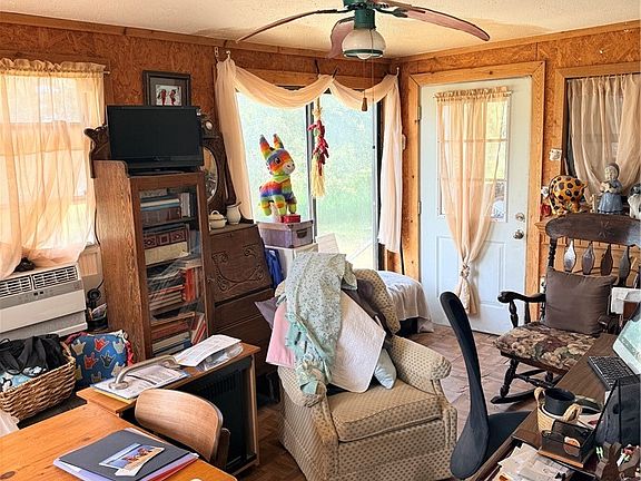 3rd image of 140 Mackie Ln