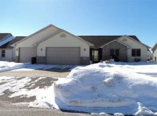 4017 E Appleview Dr, Appleton, WI 54913