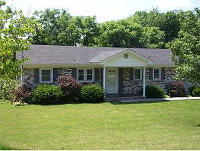 1st image of 405 Knob Hill Dr