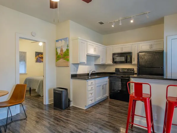 Old South Austin Apartments